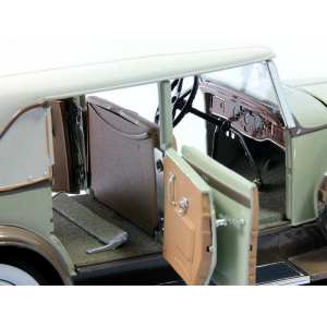 1/18 Packard Brewster 1930 бежевый/коричневый