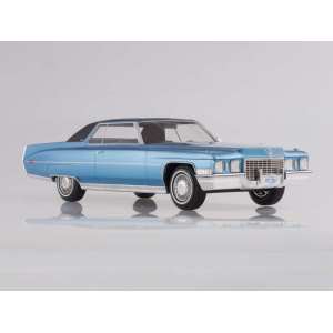 1/18 Cadillac Coupe de Ville 1972 голубой металлик с черным