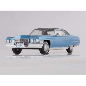 1/18 Cadillac Coupe de Ville 1972 голубой металлик с черным