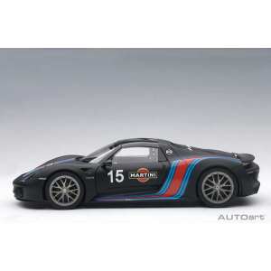 1/18 Porsche 918 Spyder Weissach Package 2013 (matt black, martini livery) черный Мартини