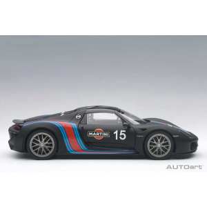 1/18 Porsche 918 Spyder Weissach Package 2013 (matt black, martini livery) черный Мартини