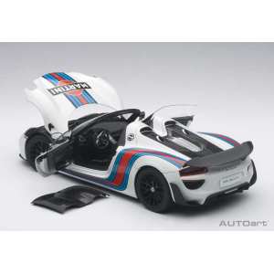 1/18 Porsche 918 Spyder Weissach Package 2013 (white, martini livery) белый Мартини