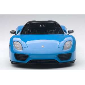 1/18 Porsche 918 Spyder Weissach Package 2013 (blue) синий