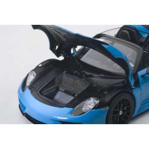 1/18 Porsche 918 Spyder Weissach Package 2013 (blue) синий