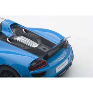 1/18 Porsche 918 Spyder Weissach Package 2013 (blue) синий