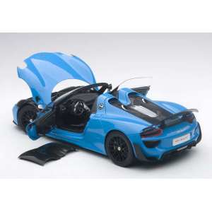 1/18 Porsche 918 Spyder Weissach Package 2013 (blue) синий