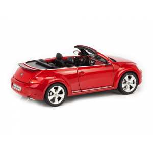 1/18 Volkswagen Beetle кабриолет красный с черной крышей