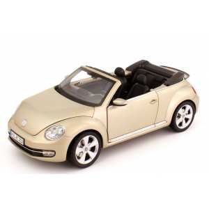 1/18 Volkswagen Beetle Cabrio 2012 золотистый