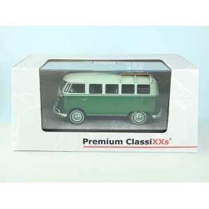 1/43 Volkswagen T1 Deluxe Bus Mindersamba(с багажником) 1959 светло зеленый/зеленый