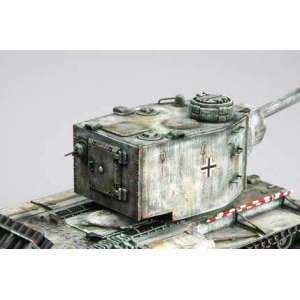 1/48 Танк German Pz.Kpfw KV-2 754(r) tank