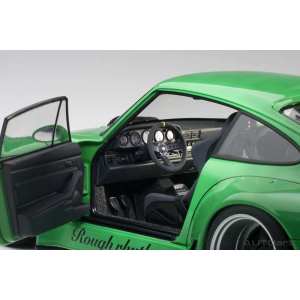 1/18 Porsche 911 (993) RWB (green) зеленый