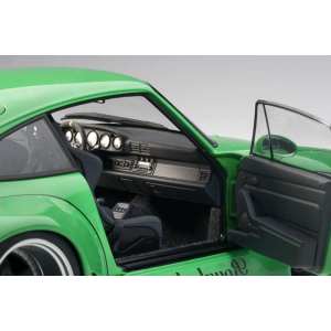 1/18 Porsche 911 (993) RWB (green) зеленый