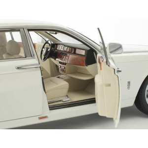 1/18 Rolls Royce Phantom EWB 2003 белый