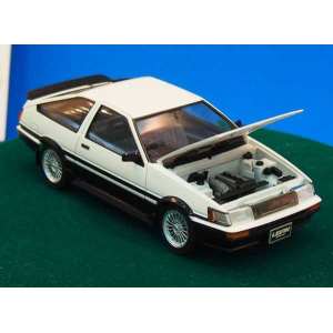 1/24 Toyota Corolla AE86 Levin GT-Apex Late version with engine (двигатель детализирован