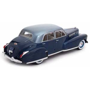 1/18 Cadillac Fleetwood 60 Special Sedan 1941 синий с голубым металликом