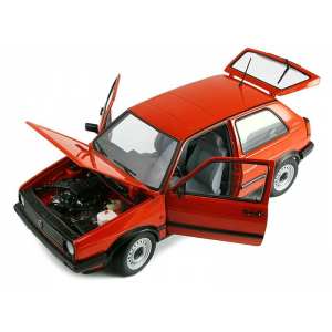 1/18 VOLKSWAGEN GOLF II CL 1988 3 двери красный