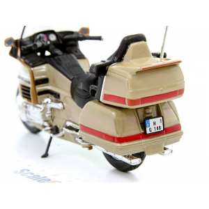 1/18 Honda Gold Wing золотистый