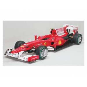 1/24 Болид Формулы-1 Ferrari F10 (7 Ф.Mасса / 8 Ф.Aлонсо)