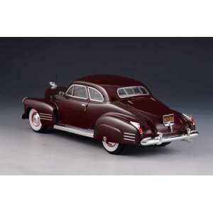 1/43 Cadillac Series 62 Coupe 1941 бордовый