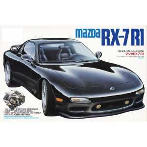 1/24 Автомобиль Mazda RX-7 R1