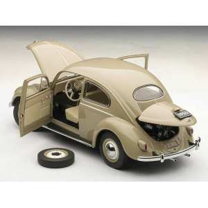 1/18 VOLKSWAGEN BEETLE KAEFER LIMOUSINE 1955 (BRIGHT BEIGE)