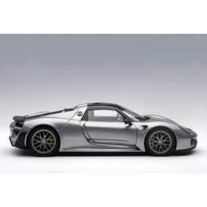 1/18 Porsche 918 Spyder Weissach Package 2013 (silver met) серебристый