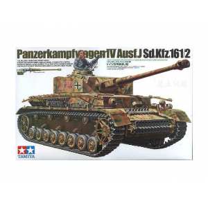 1/35 Танк Panzerkampfwagen IV Ausf.J с 1 фигурой танкиста