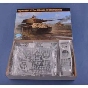 1/35 Pz.Kpfw.VI Sd.Kfz.182 Tiger II (Henschel July-1945 Production)