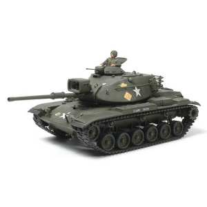 1/35 Американский танк M60A1 с одной фигурой.