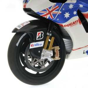 1/12 DUCATI DESMOSEDICI GP09 - CASEY STONER - MOTOGP AUSTRALIA 2009 - WITH FIGURINE