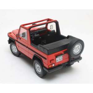 1/18 Mercedes-Benz 230GE G-Class Cabrio G460 (W460) 1979 красный