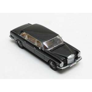 1/43 Mercedes-Benz 300SEL (W109) Lang Vatican 1967 черный