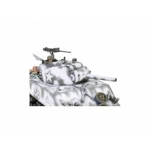 1/35 Американский танк М4А3 Sherman c 105-мм пушкой , 4 фигуры