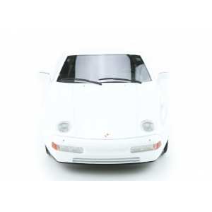 1/18 Porsche 928 Club Sport 1988 белый