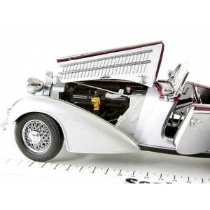 1/18 Horch 855 Spezial Roadster 1939 серебристый/вишневый
