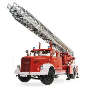 1/18 MERCEDES L 6600 AERIAL LADDER - DL30 - RED/WHITE