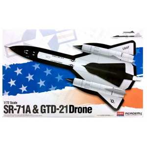 1/72 Самолет SR-71A & GTD-21 Drone