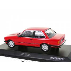 1/18 BMW 323i E30 - 1982 - красный