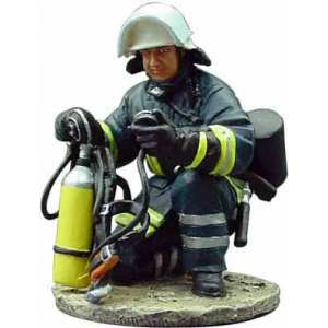 1/32 Немецкий пожарный с кислородным баллоном, Гёттинген 2004 г.