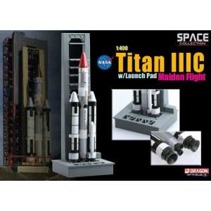 1/400 Космический аппарат TITAN IIIC w/LAUNCH PAD MAIDEN FLIGHT