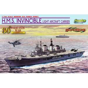 1/700 Корабль H.M.S. INVINCIBLE (FALKLANDS WAR) Premium Edition