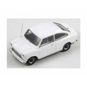 1/43 Mini Broadspeed 1966 old English white