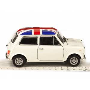 1/24 Mini Cooper 1300 бежевый с английским флагом на крыше