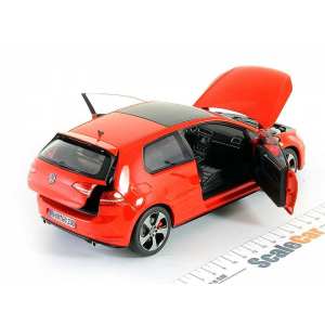 1/18 Volkswagen Golf VII Gti 2013 красный