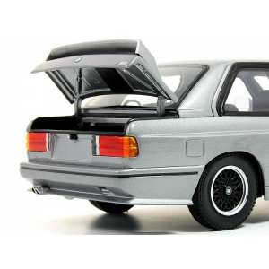 1/18 BMW M3 (E30) RAVAGLIA EDITION 1989 серый мет.