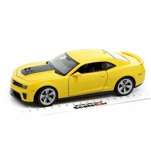 1/24 Chevrolet Camaro ZL1 желтый