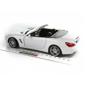 1/24 Mercedes-Benz SL500 R231 2012 белый