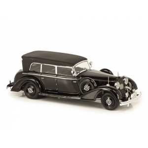 1/43 Mercedes-Benz 770K Cabriolet F 16 декабря 1941 (подарок Маршалу Маннергейму) оригинальный тент, утеплитель на решетке радиа