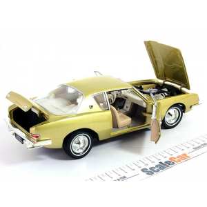 1/18 Studebaker Avanti 1963 золотистый