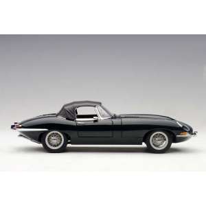 1/18 Jaguar E-Type Roadster Series I 3.8 RHD зеленый